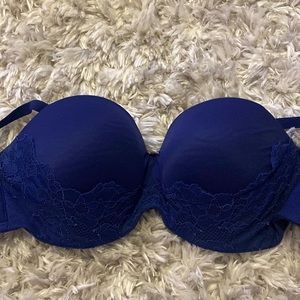 Victoria secret body by Victoria navy blue bra size 36C